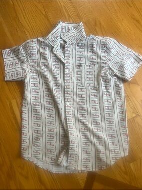 Dark Seas Casual Short-Sleeve Button-Down Shirt - White with Red & Black Pattern